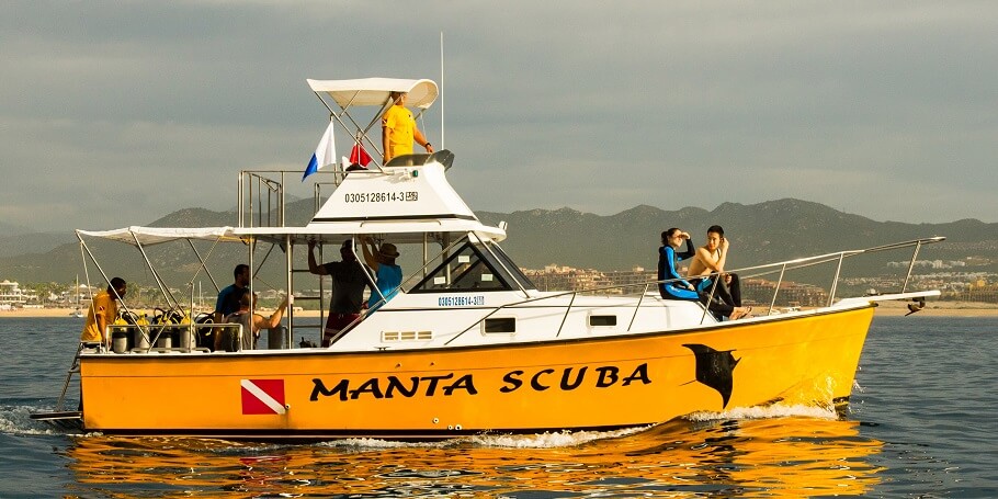 Best dive boat in Cabo