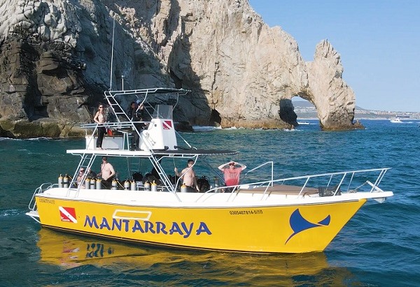 MANTARRAYA 42FT Boat for Scuba Diving